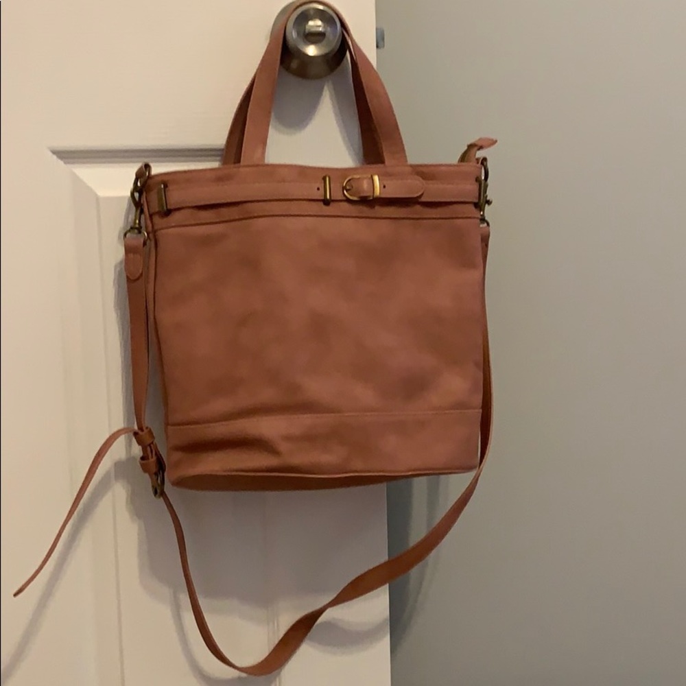 Universal thread Crossbody